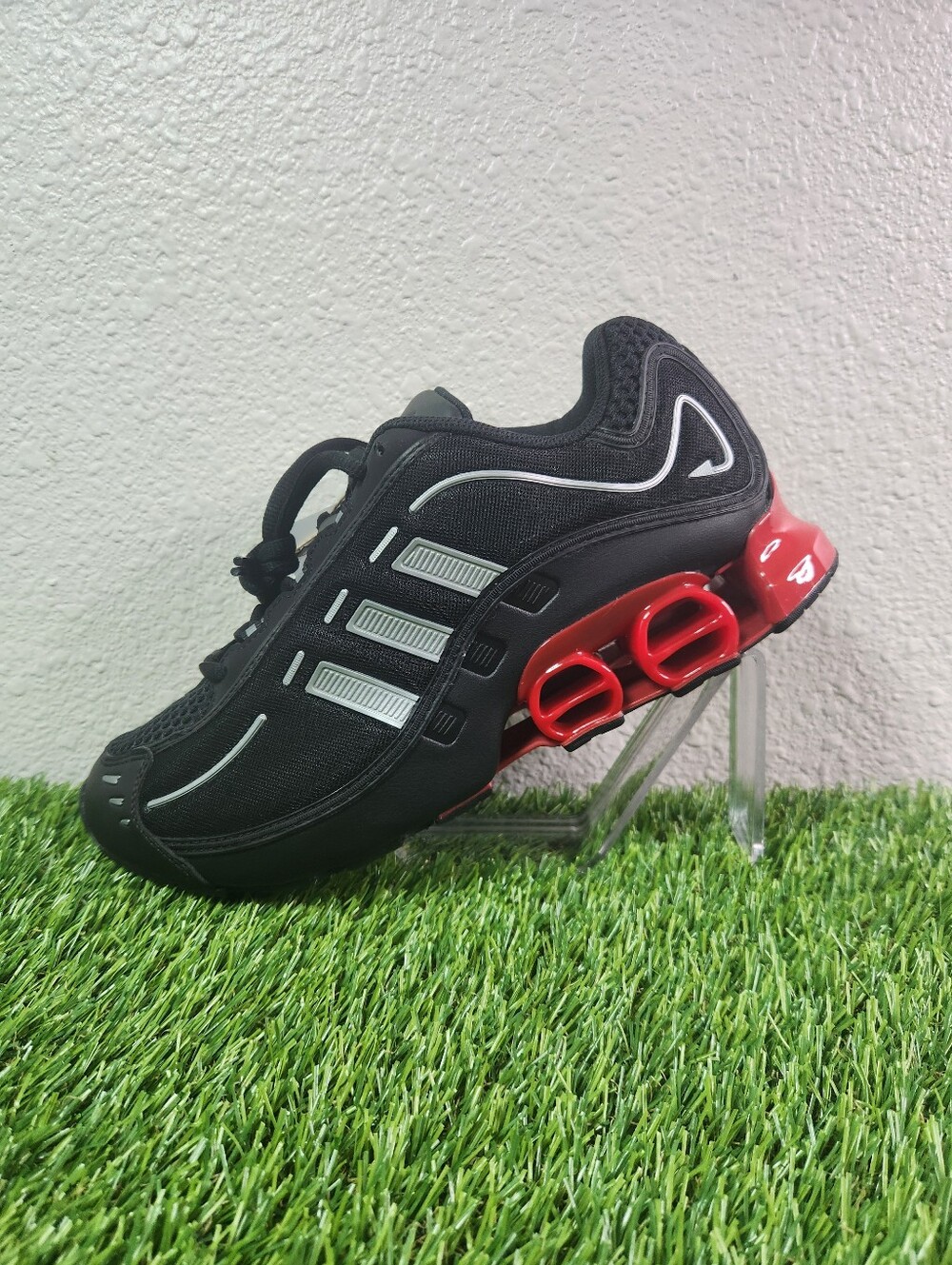 Mens Size 10.5 Adidas Sneakers Originals Megaride 01 Black Better Scarlet JH7925